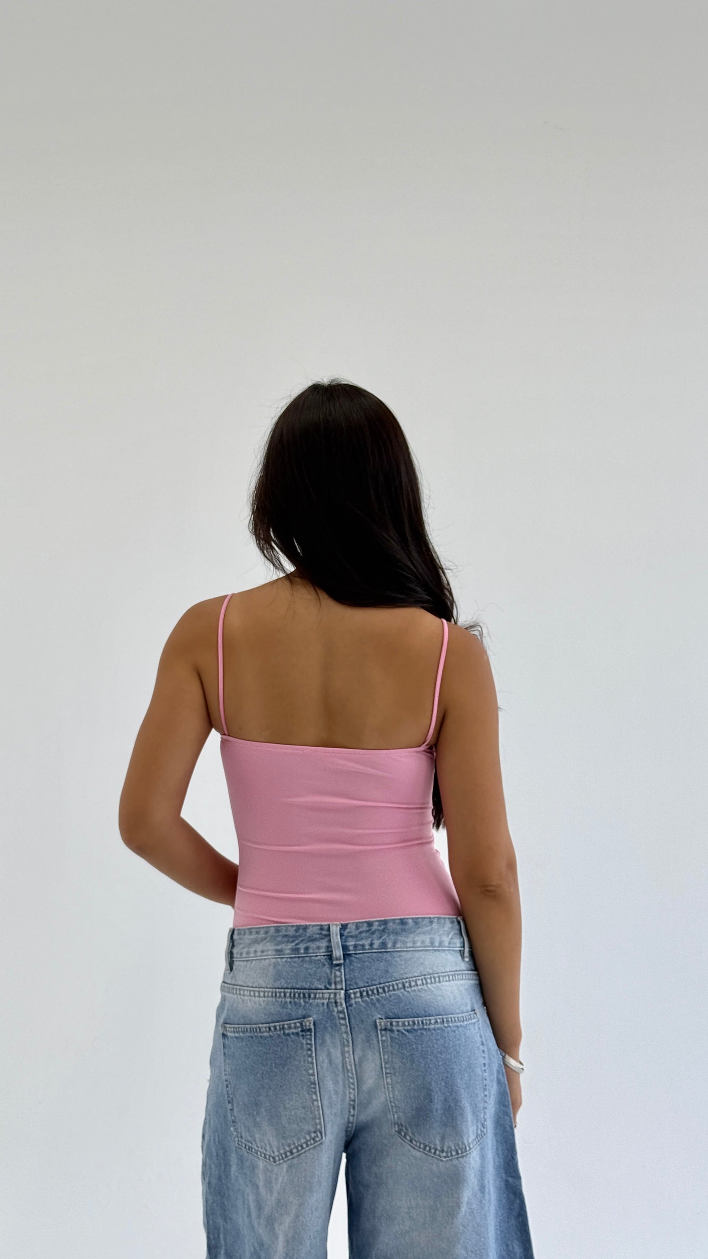 STRAP TOP