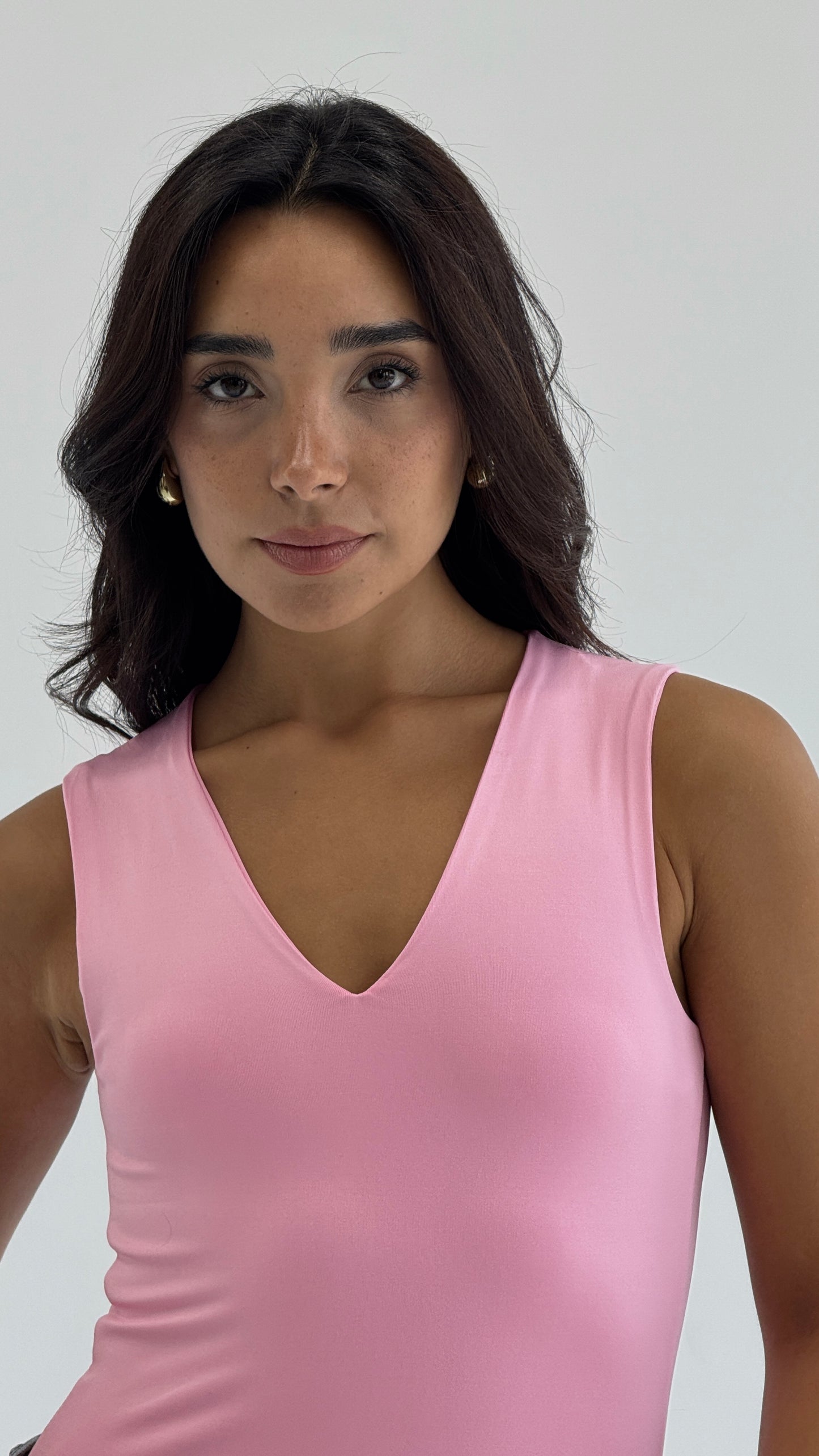 V-NECK TOP