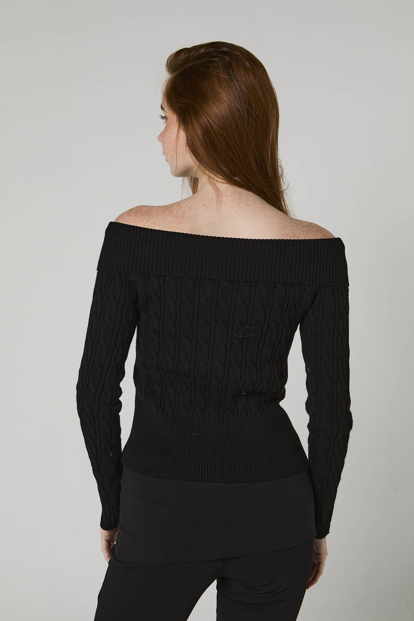 OFF SHOULDER KNIT JUMPER