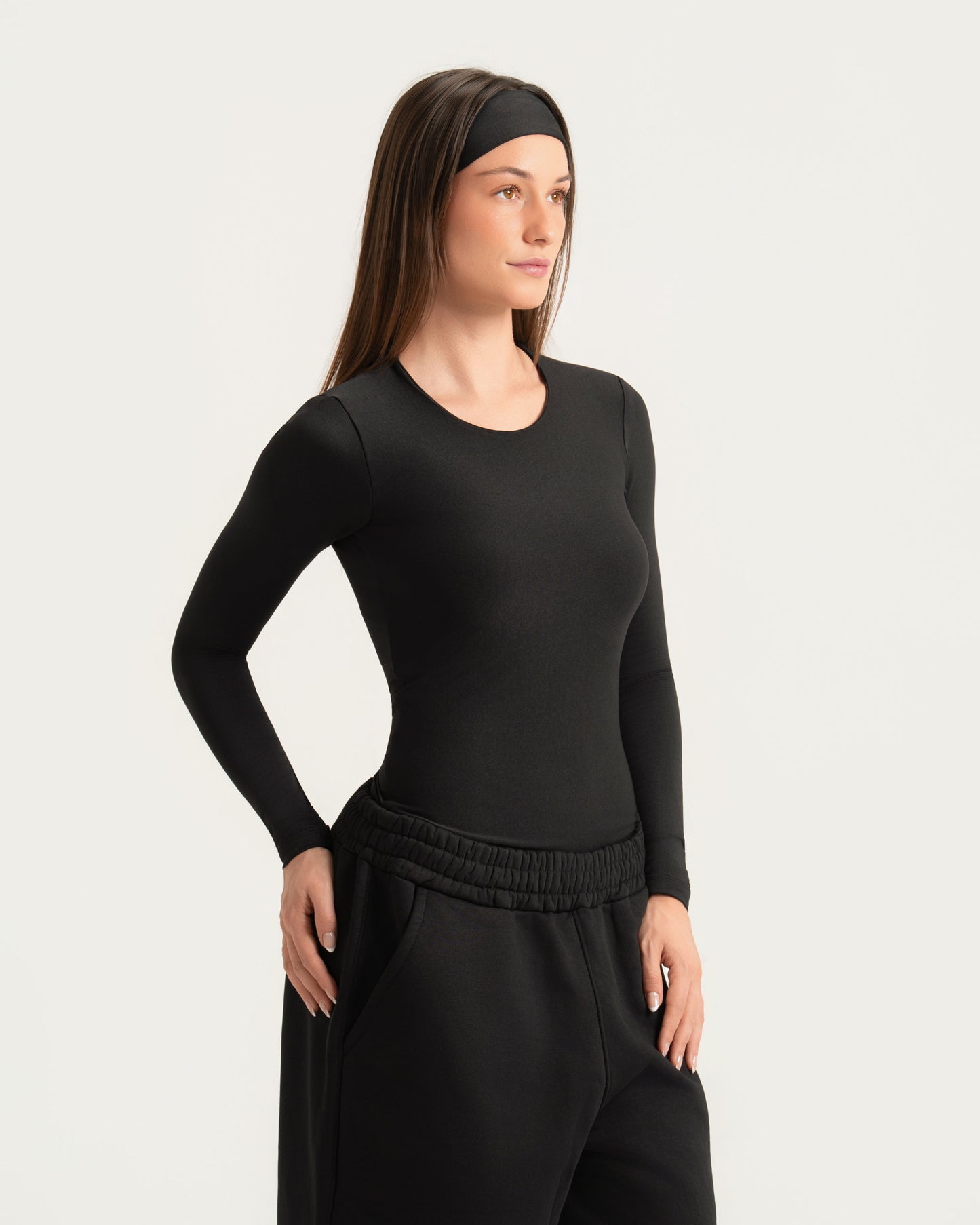 ROUND NECK LONG SLEEVE