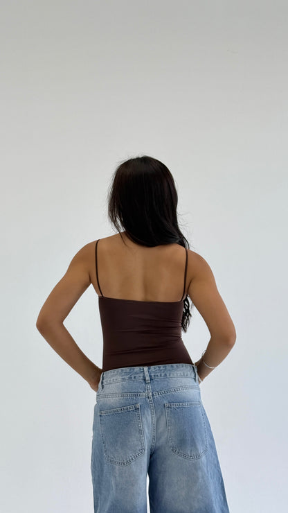 STRAP TOP