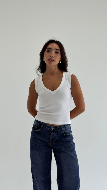 V-NECK RIBBED